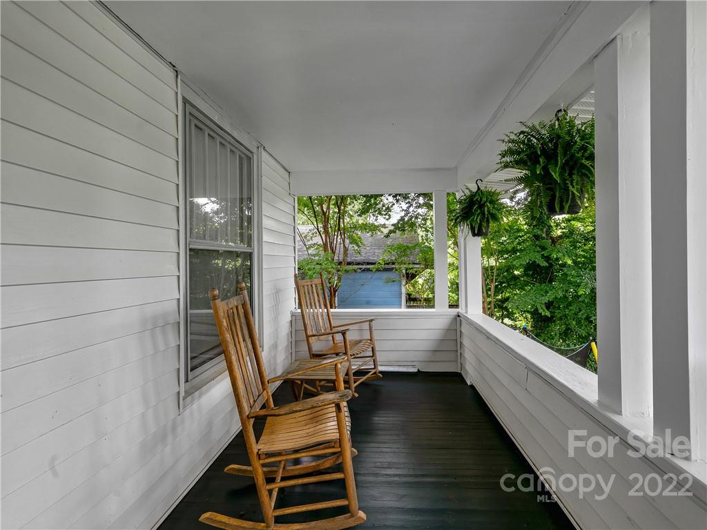 83 Montana Avenue Asheville NC 28806