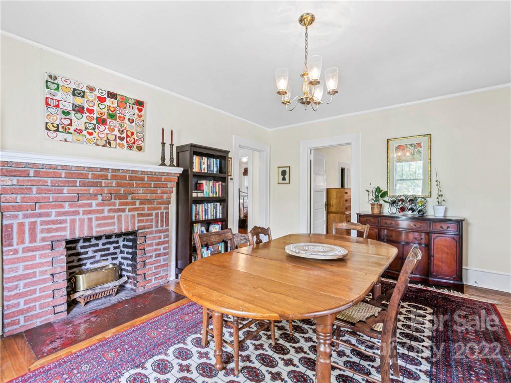 83 Montana Avenue Asheville NC 28806