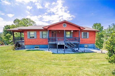 21 Alexander Heights Leicester NC 28748