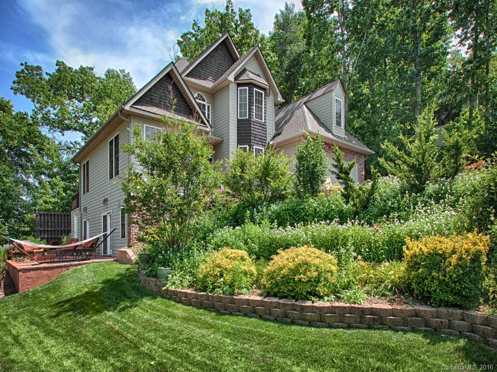 30 Graylyn Drive Fairview NC 28730