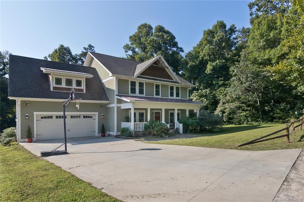10 Stately Oak Way Swannanoa NC 28778