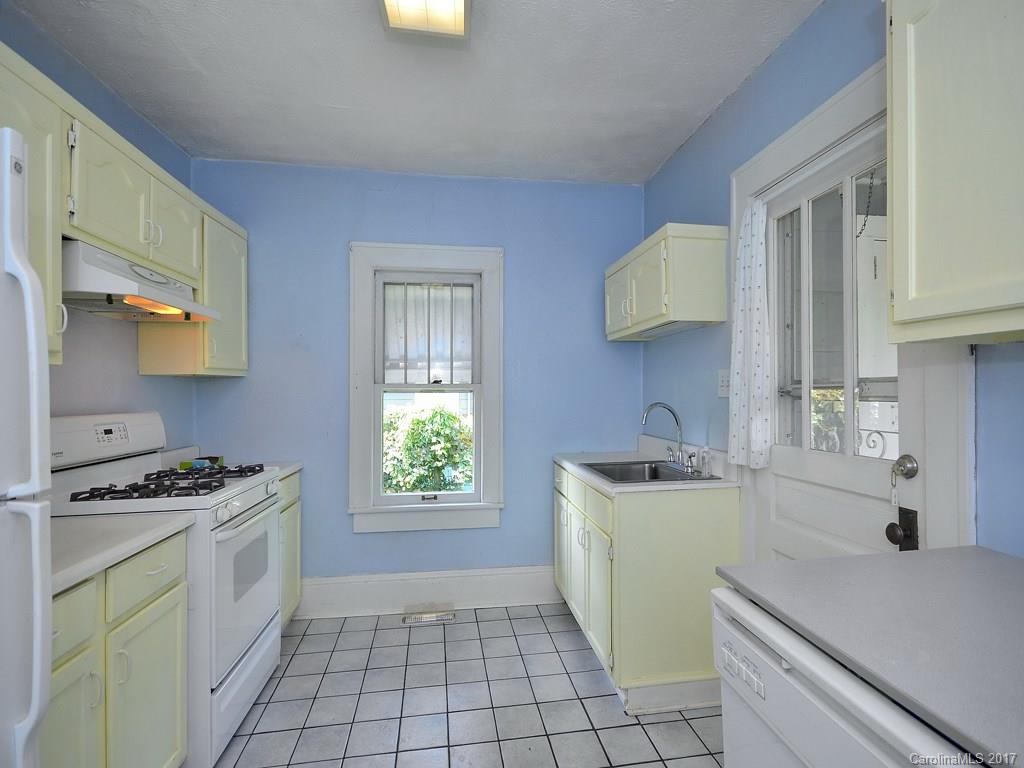113 S Main Street Weaverville NC 28787