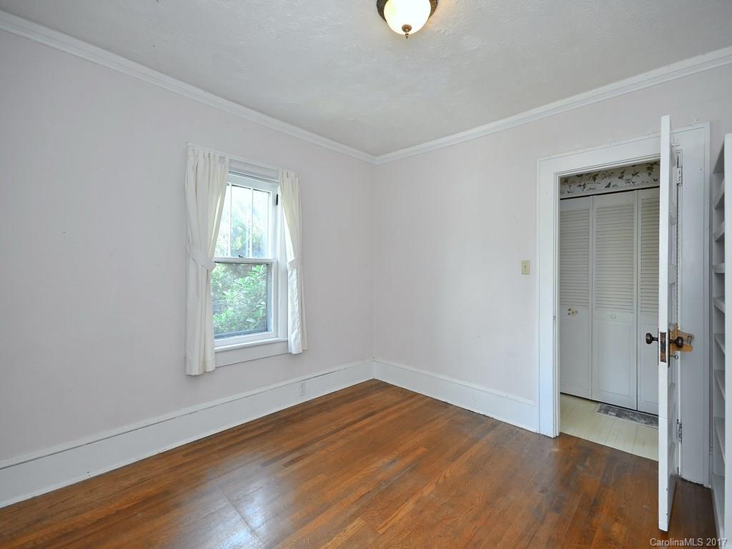 113 S Main Street Weaverville NC 28787
