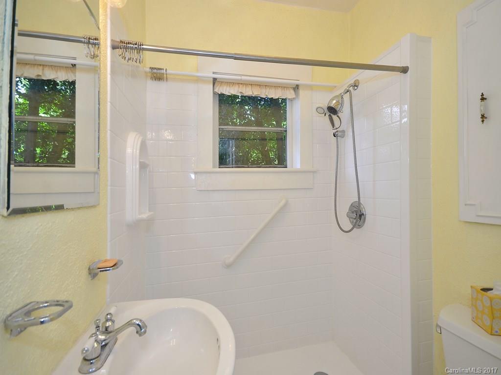 113 S Main Street Weaverville NC 28787