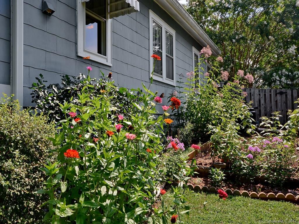 113 S Main Street Weaverville NC 28787