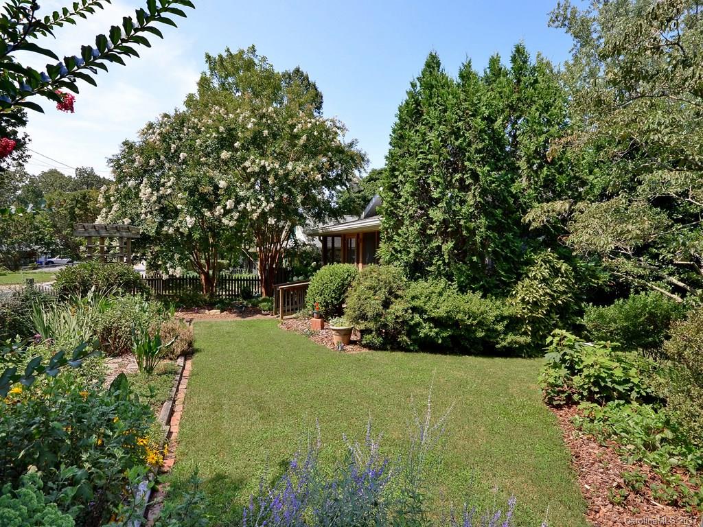 113 S Main Street Weaverville NC 28787