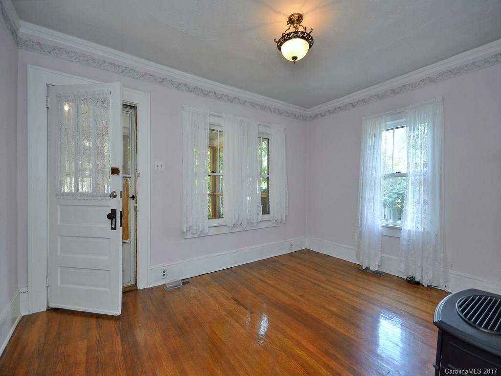 113 S Main Street Weaverville NC 28787