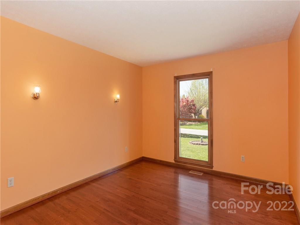 185 Mountain Valley Drive Hendersonville NC 28739