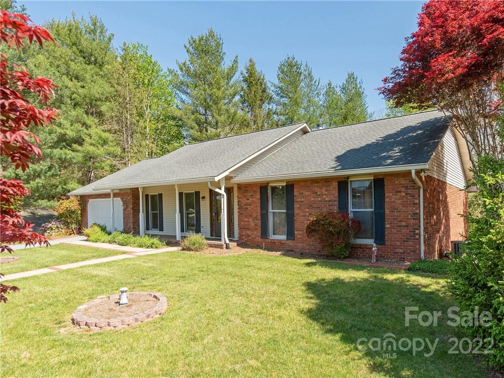 185 Mountain Valley Drive Hendersonville NC 28739