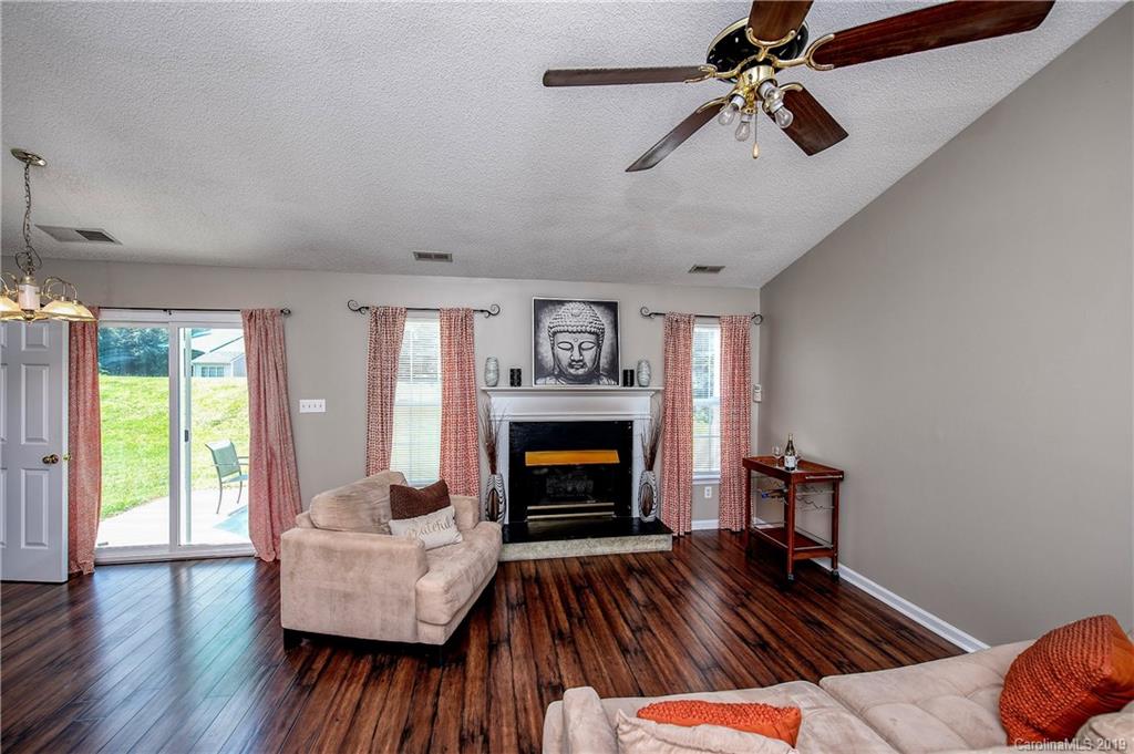 10109 Mountain Flower Court Charlotte NC 28214