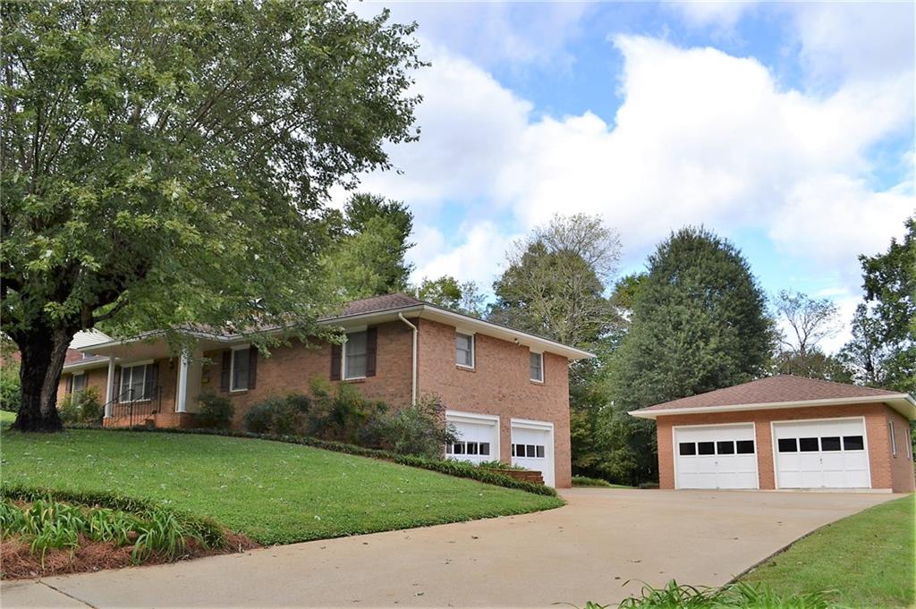 207 Woodlawn Drive Morganton NC 28655