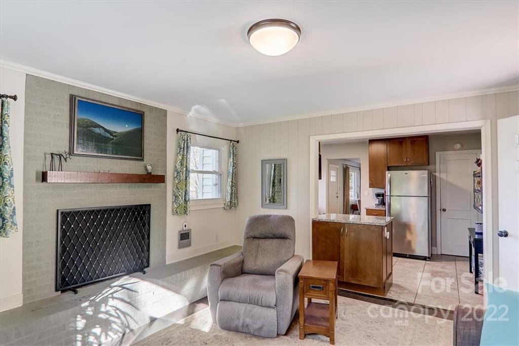 7 Chestnut Street Weaverville NC 28787