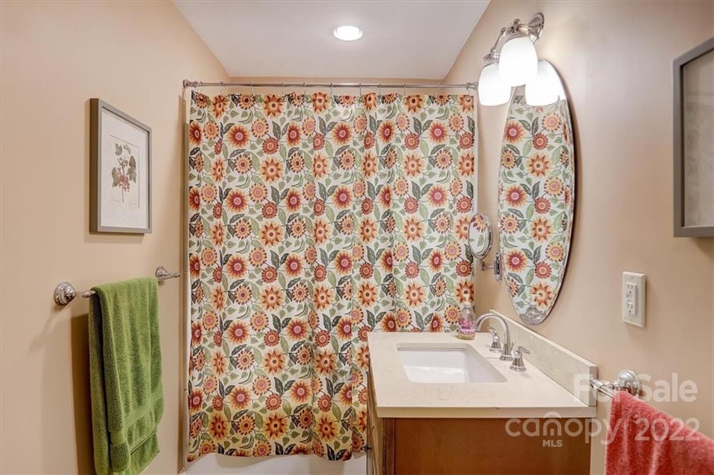 7 Chestnut Street Weaverville NC 28787