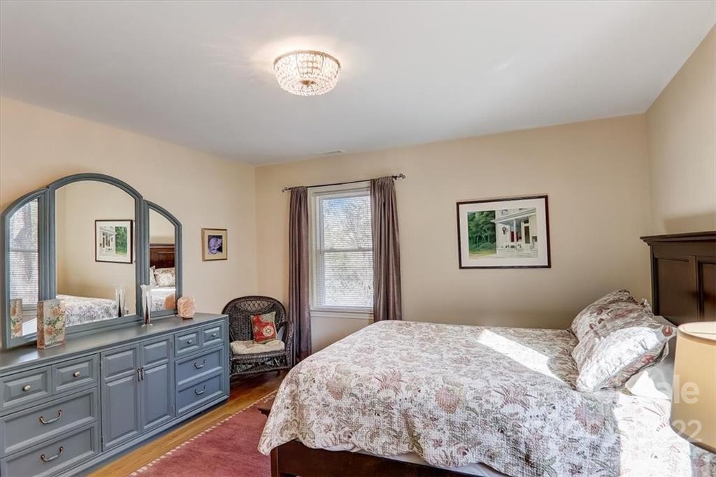 7 Chestnut Street Weaverville NC 28787