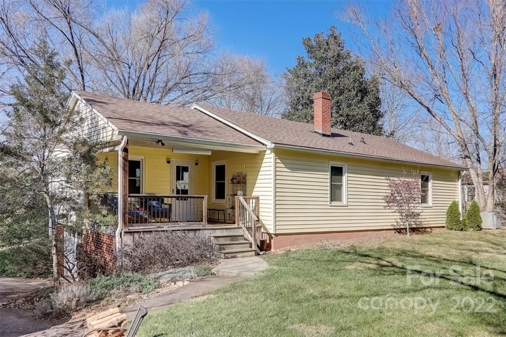 7 Chestnut Street Weaverville NC 28787