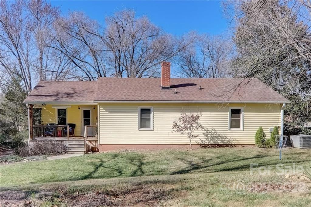 7 Chestnut Street Weaverville NC 28787