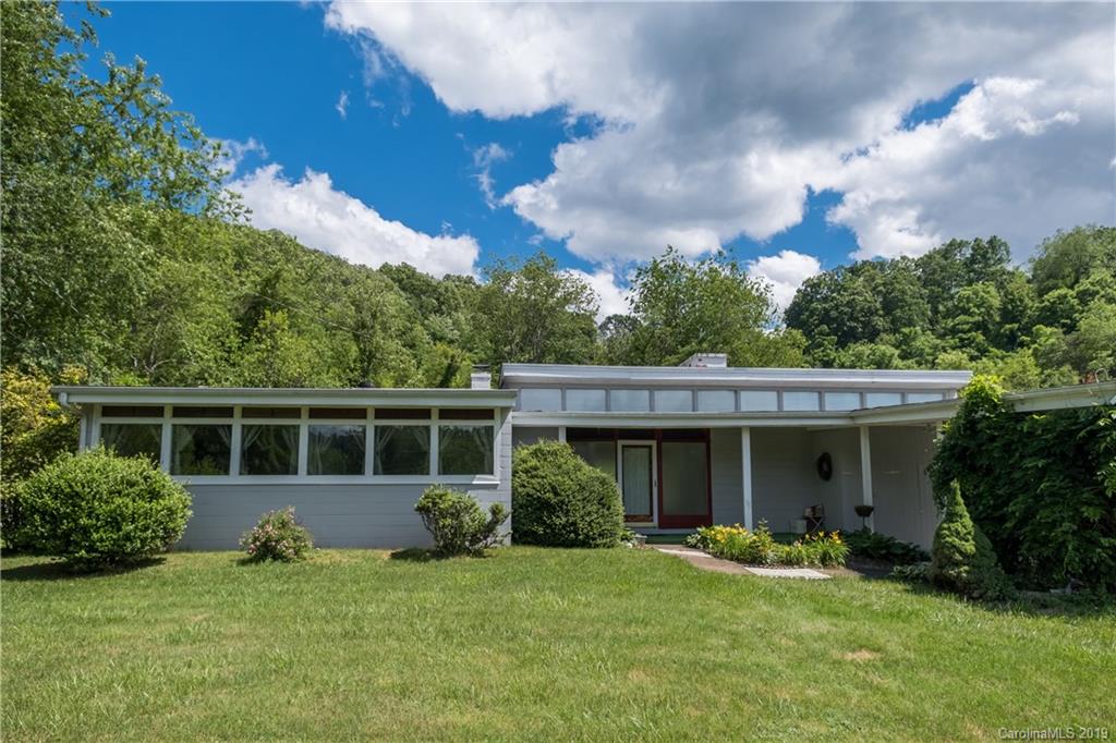 1748 Ratcliff Cove Road Waynesville NC 28786