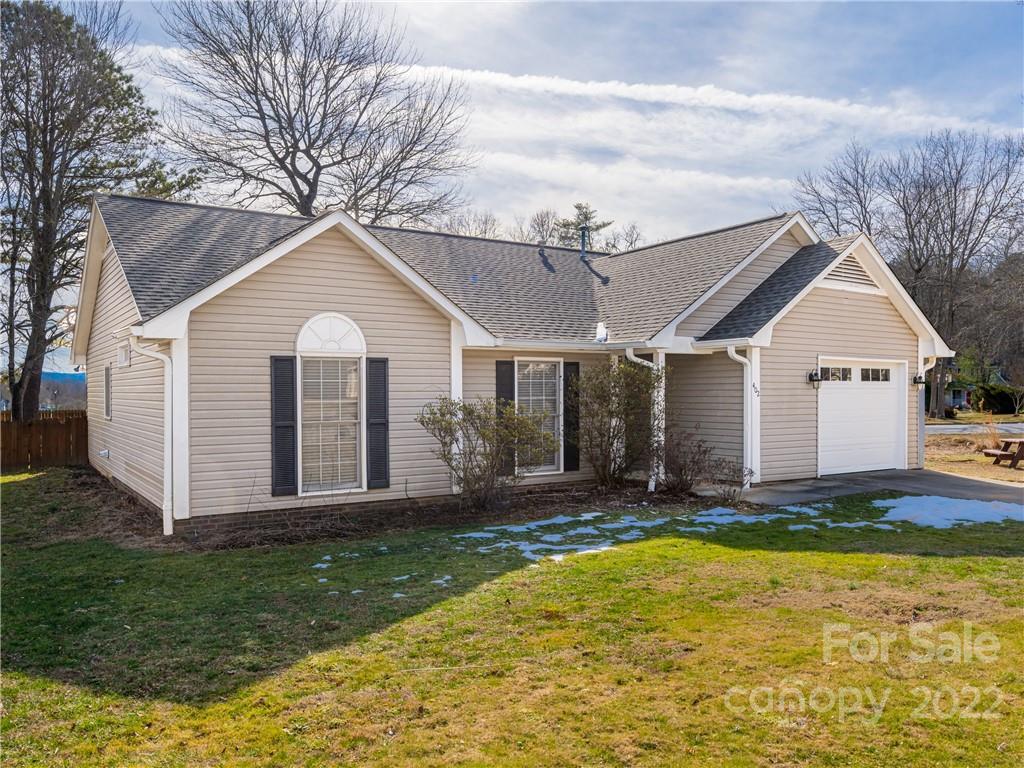402 E Glensprings Court Fletcher NC 28732