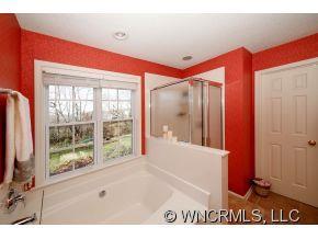 324 Walnut Crest Road Fletcher NC 28732