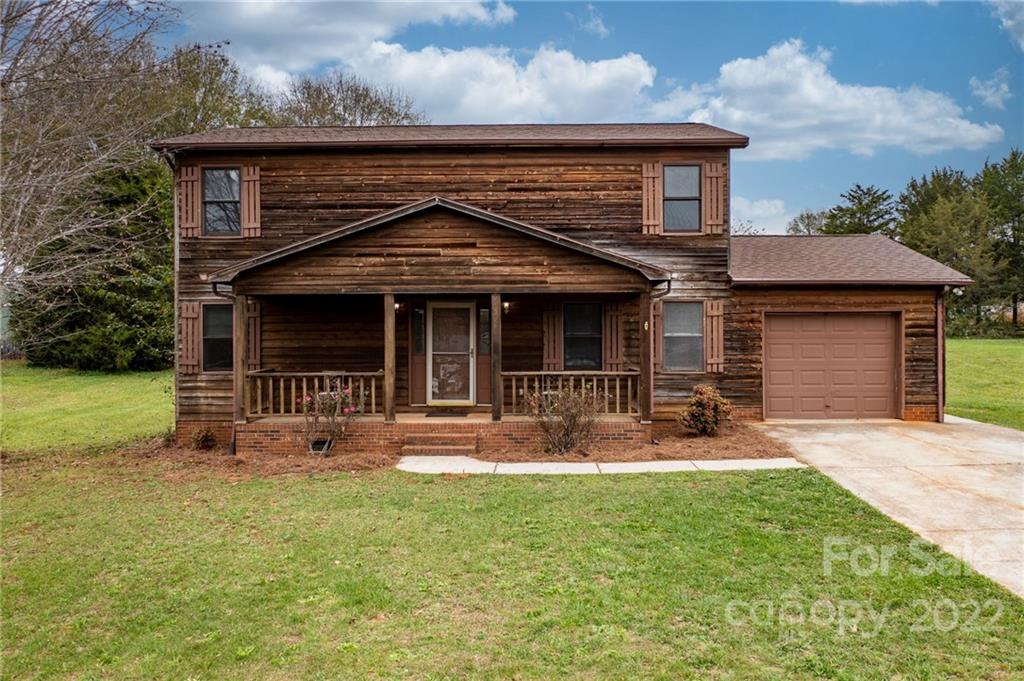 2044 Adare Court Newton NC 28658