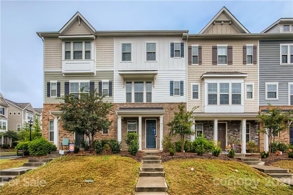 9413 Ainslie Downs Street Charlotte NC 28273