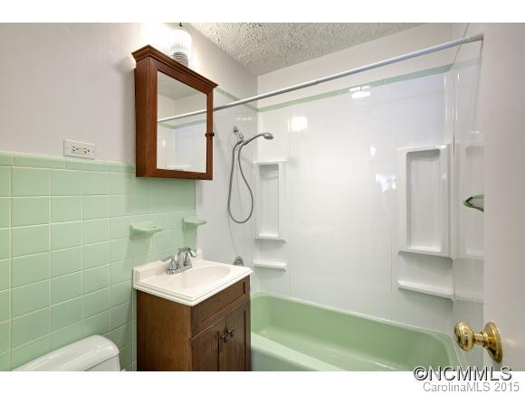 147 Lakewood Drive Asheville NC 28803