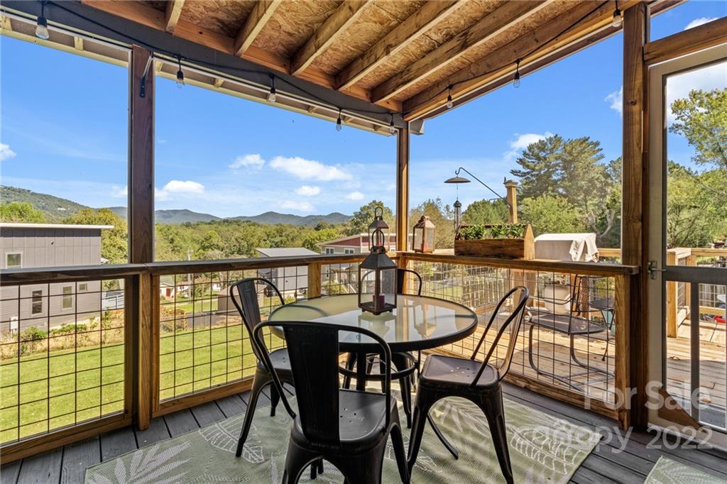 33 Skyland Circle Asheville NC 28804