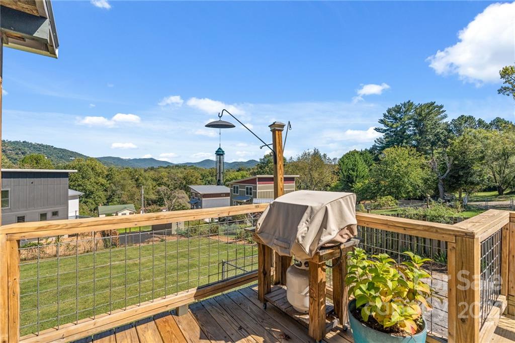 33 Skyland Circle Asheville NC 28804