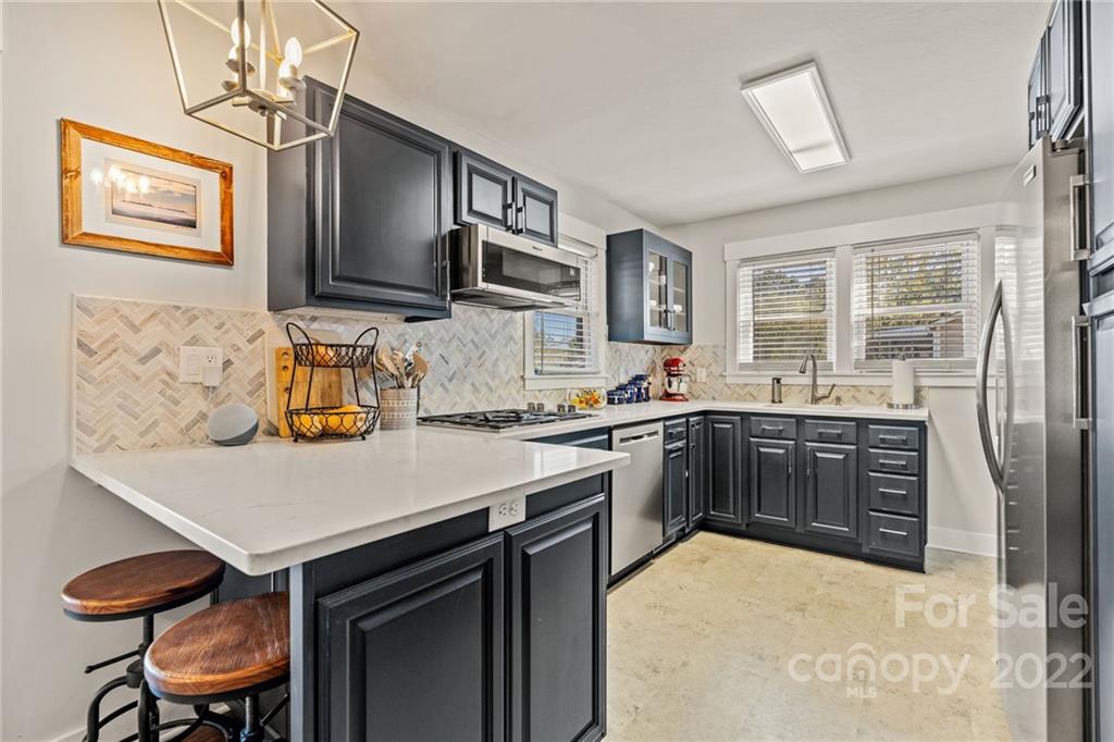 33 Skyland Circle Asheville NC 28804