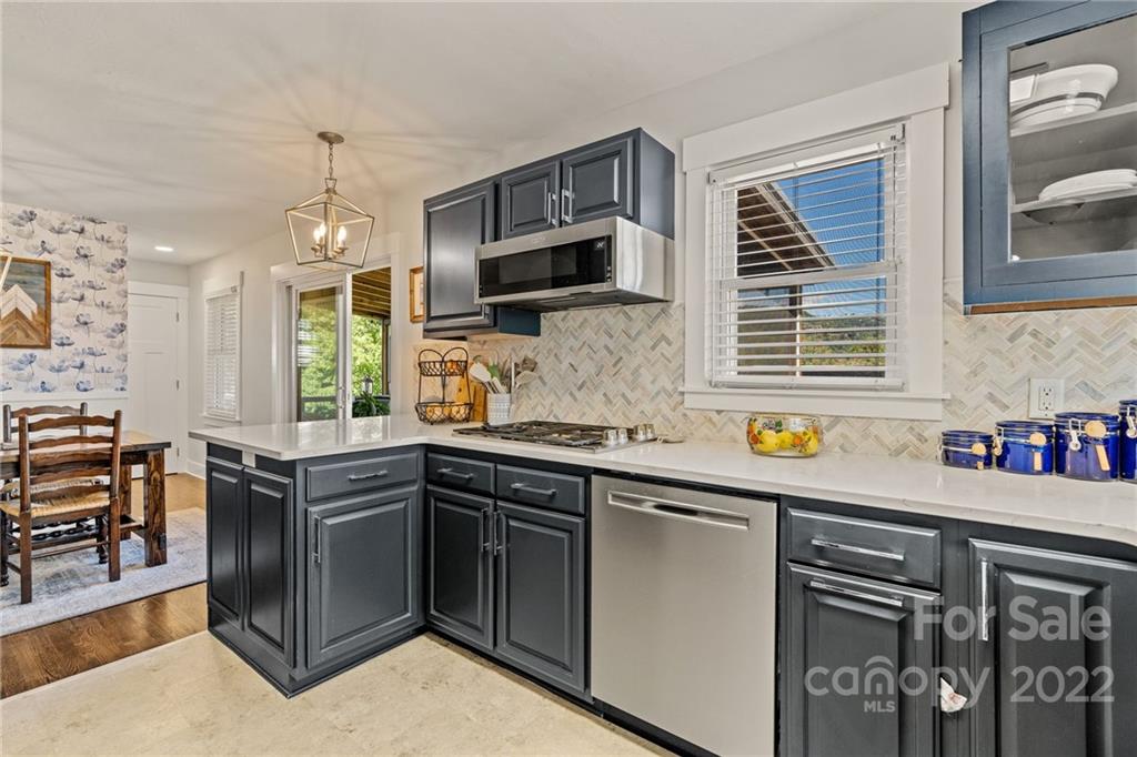 33 Skyland Circle Asheville NC 28804