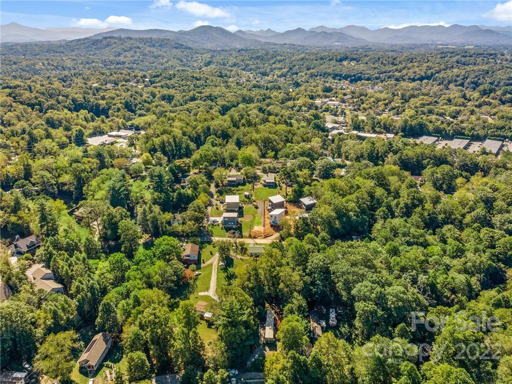 33 Skyland Circle Asheville NC 28804