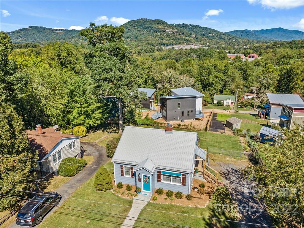 33 Skyland Circle Asheville NC 28804