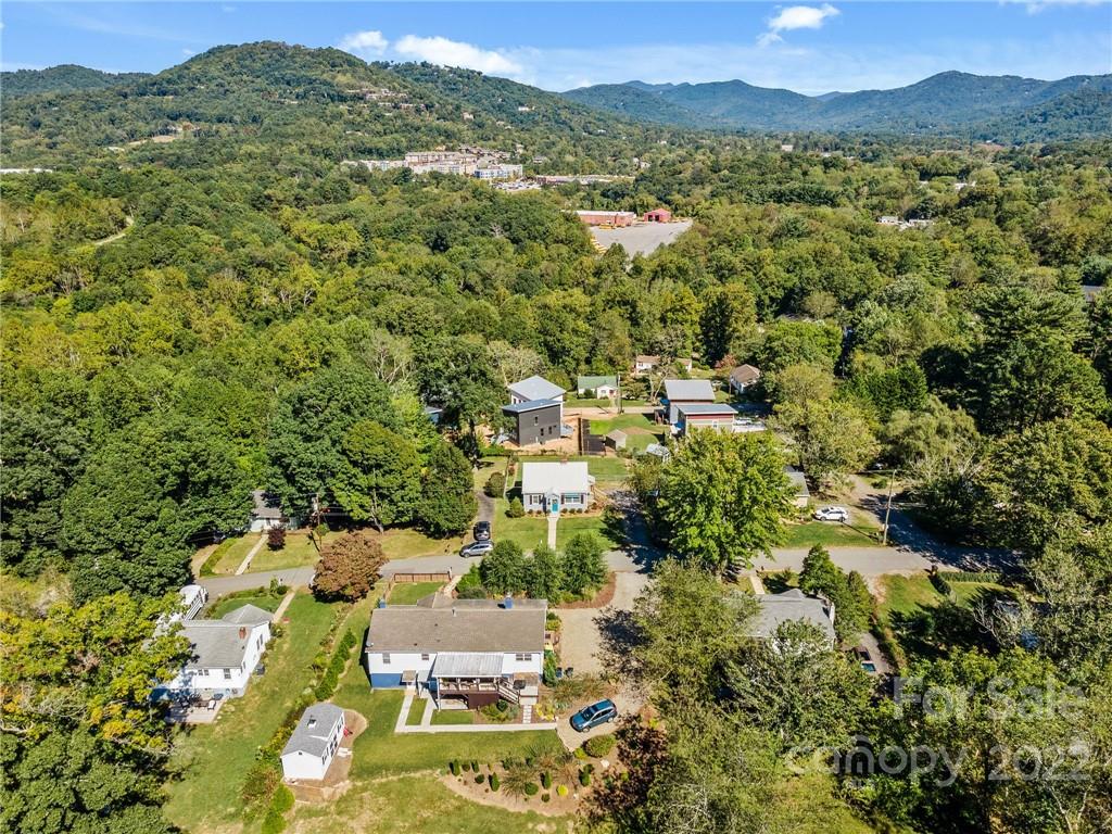33 Skyland Circle Asheville NC 28804