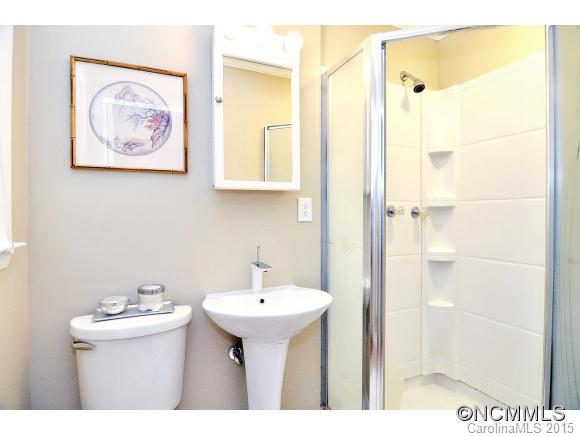 54 Crabapple Lane Asheville NC 28804