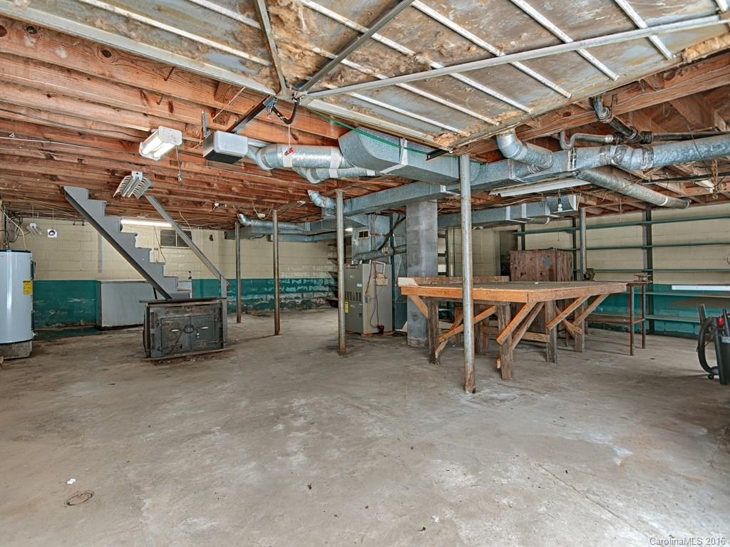 21 Deleuil Drive Asheville NC 28806