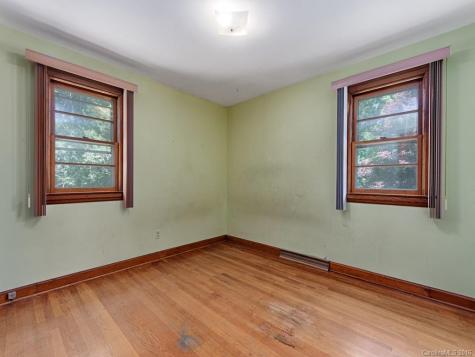 21 Deleuil Drive Asheville NC 28806