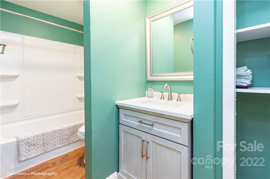 27 Leisure Mountain Road Asheville NC 28804