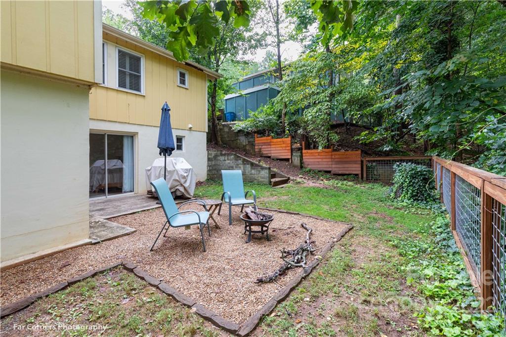 27 Leisure Mountain Road Asheville NC 28804