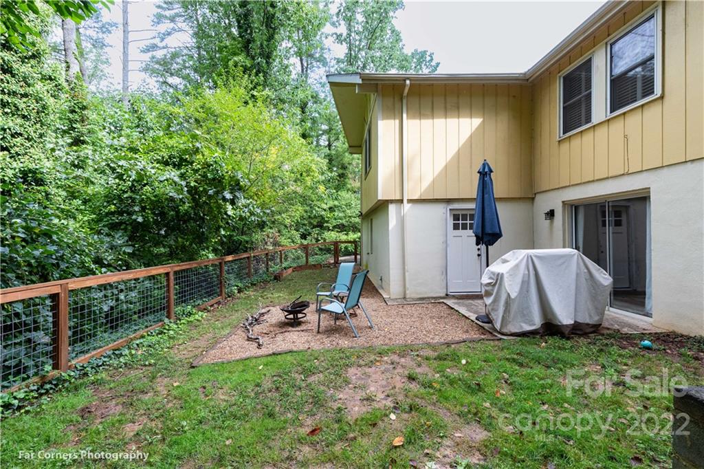 27 Leisure Mountain Road Asheville NC 28804