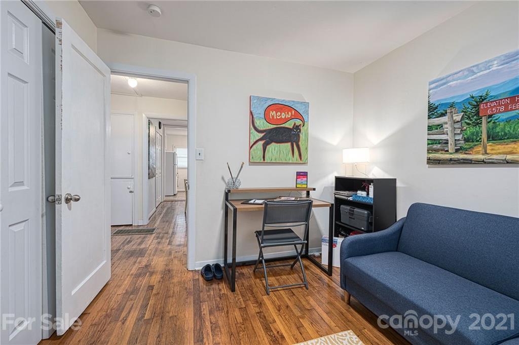 16 Lowell Street Asheville NC 28803