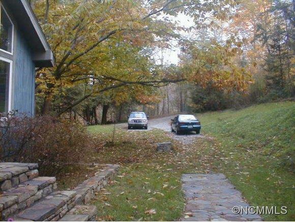 48 White Rose Lane Asheville NC 28804