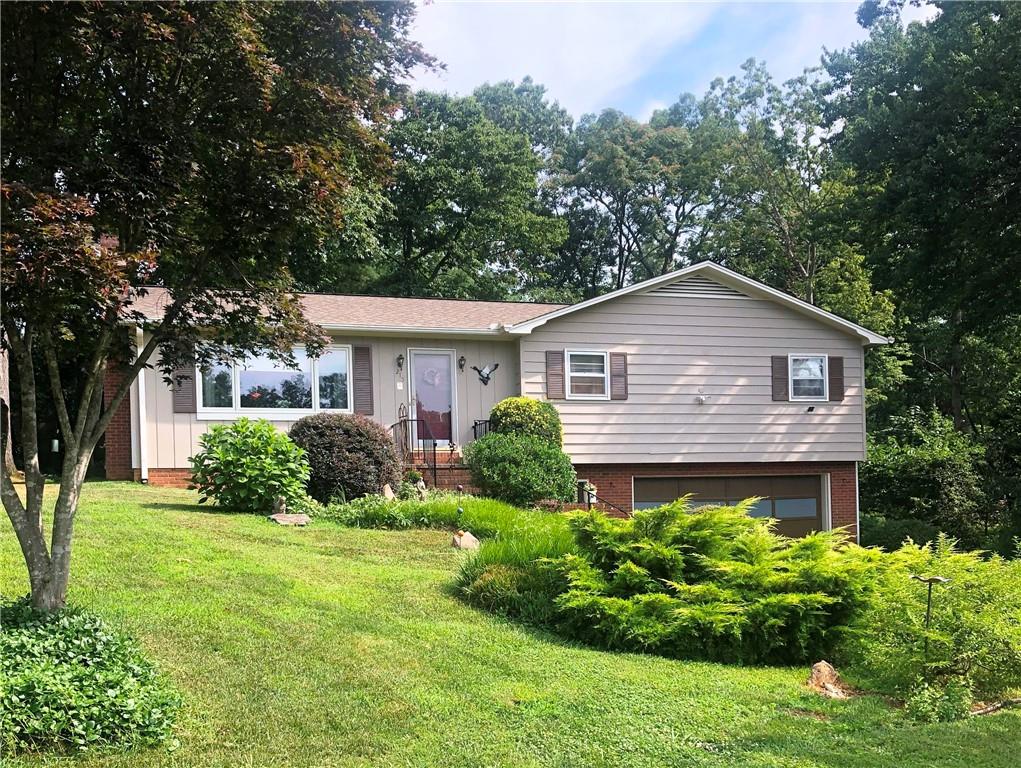 215 Lucky Hollow Road Hickory NC 28601