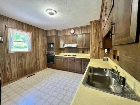 34 Bobo Drive Fairview NC 28730