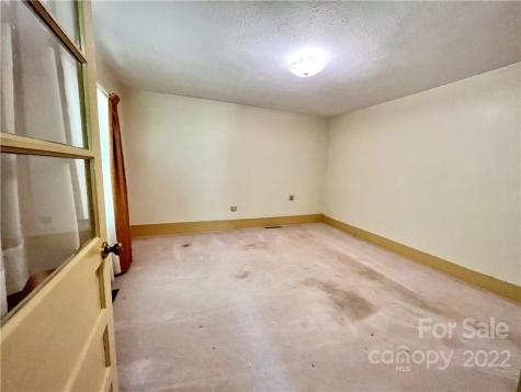 34 Bobo Drive Fairview NC 28730