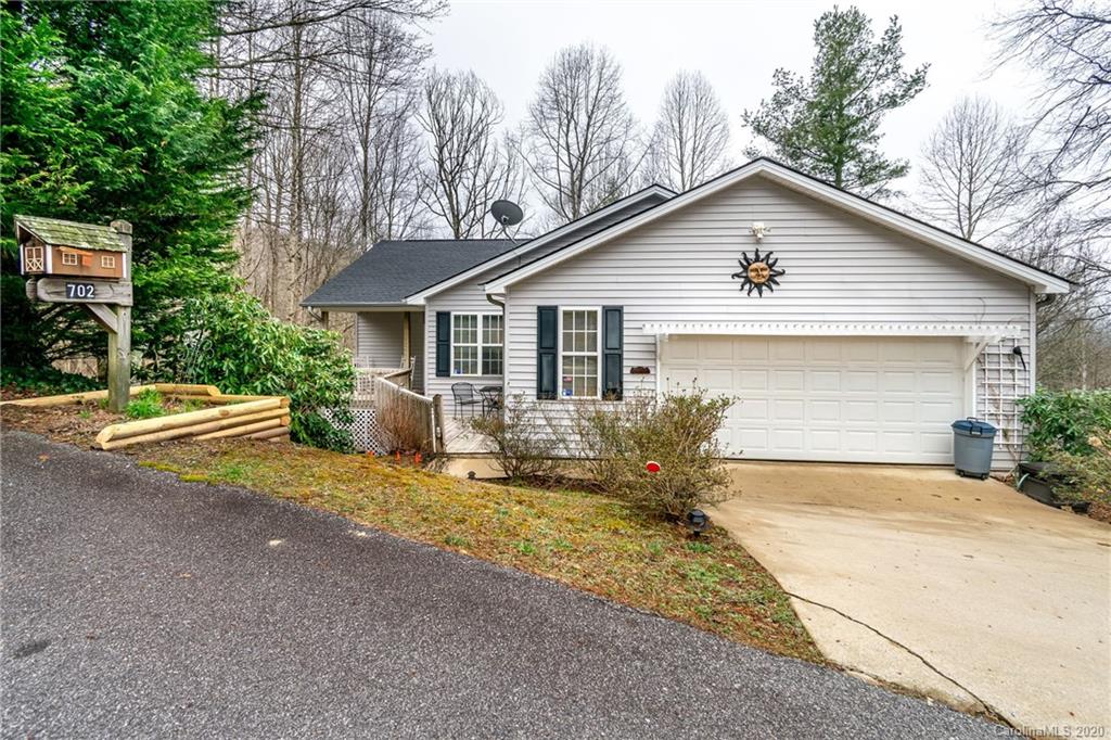 702 Cinnamon Way Flat Rock NC 28731