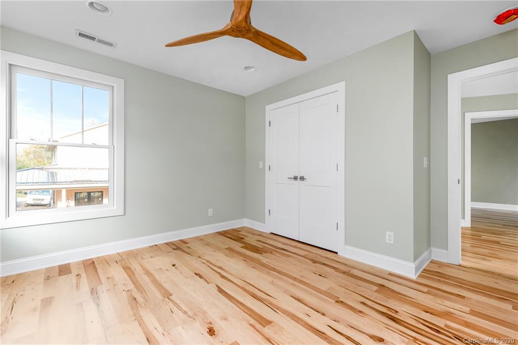 20 Wildwood Park Weaverville NC 28787