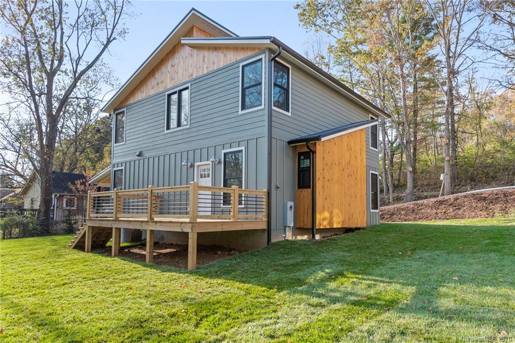 20 Wildwood Park Weaverville NC 28787