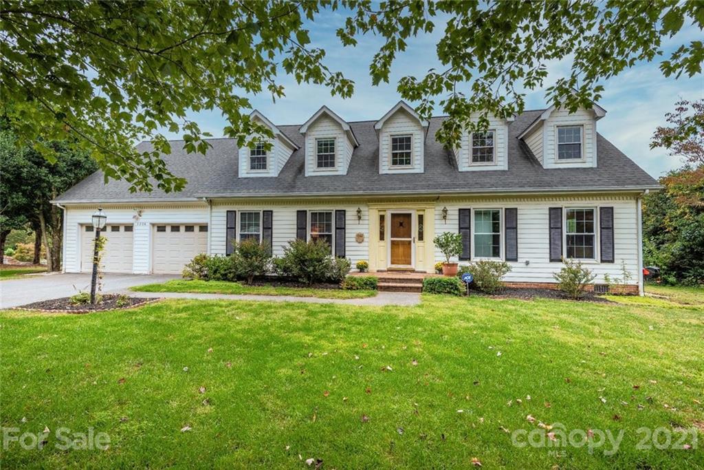 1206 10th Street NW Hickory NC 28601
