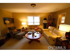 24 Shelburne Drive Asheville NC 28806