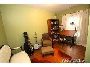 24 Shelburne Drive Asheville NC 28806
